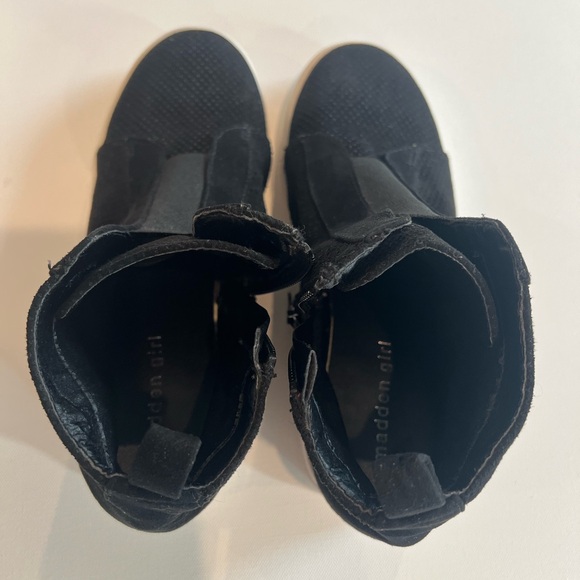 Madden Girl PERRYY Wedge Sneaker Black Size 6.5 Zip - Picture 3 of 7